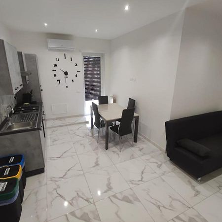 Intero Appartamento Casa Vacanze "Il Pino" Roma Infernetto Εξωτερικό φωτογραφία