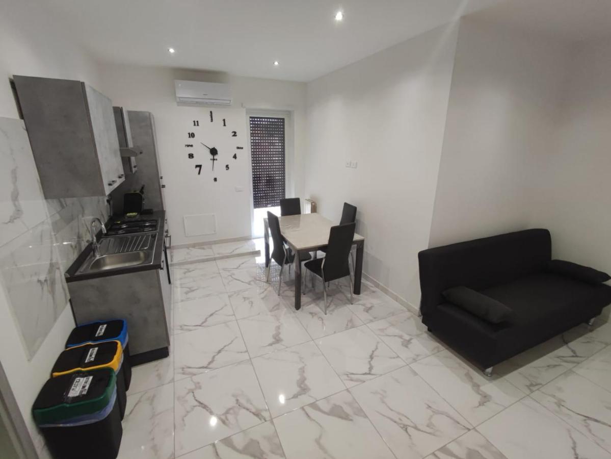 Intero Appartamento Casa Vacanze "Il Pino" Roma Infernetto Εξωτερικό φωτογραφία